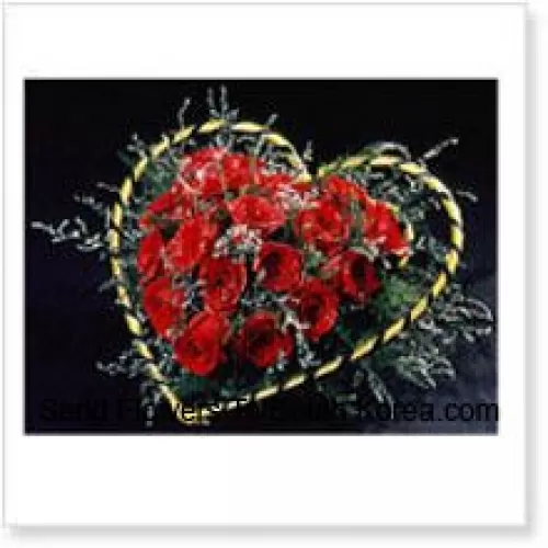 Cesto a Forma di Cuore con 40 Rose Rosse